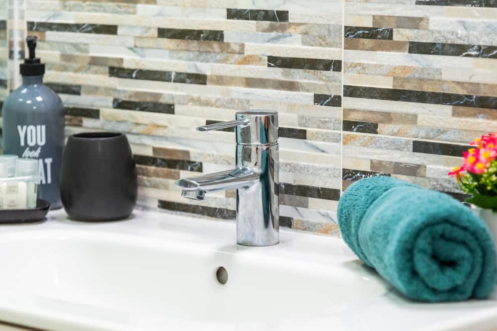 Photo of Bathroom in Chayofa