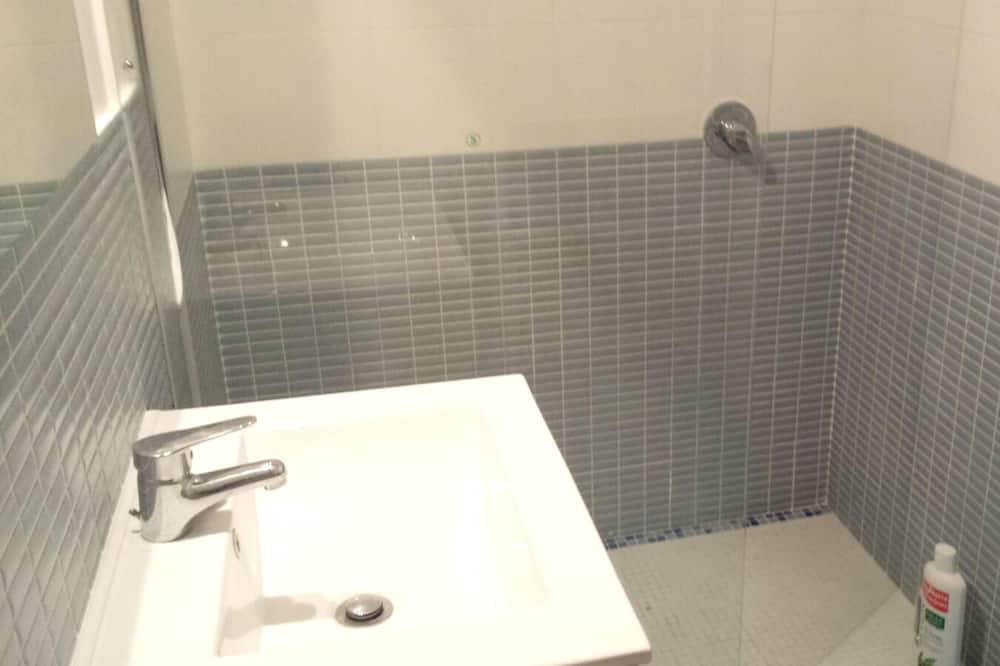Photo of Bathroom in Burgohondo
