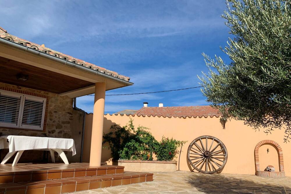 Photo of Outdoor in Aldehuela de la Boveda
