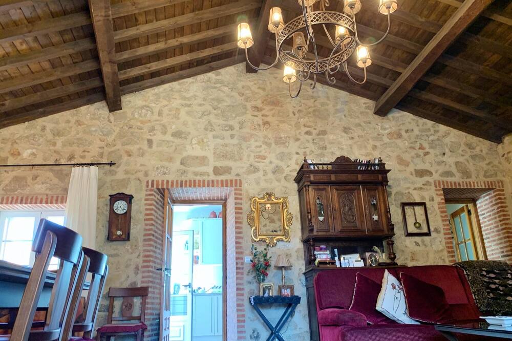 Photo of Livingroom in Aldehuela de la Boveda