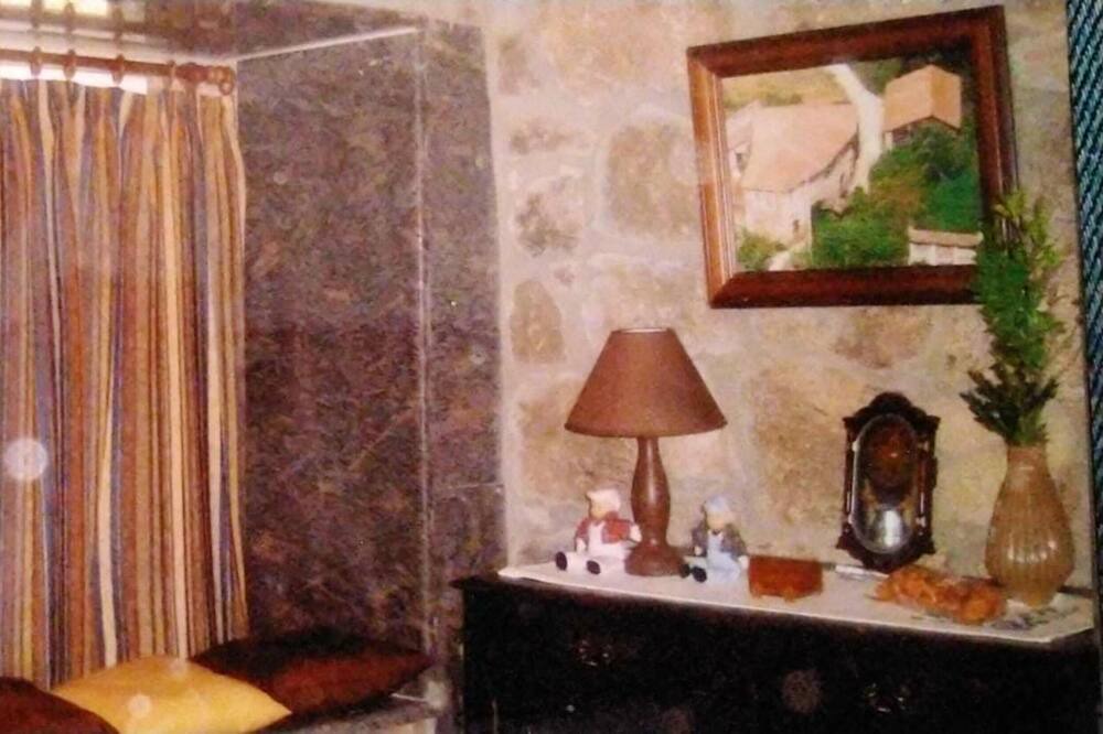 Photo of Bathroom in Chantada