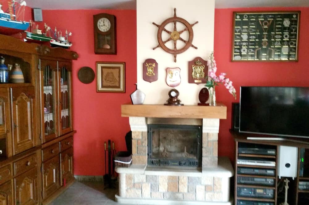 Photo of Livingroom in Tui