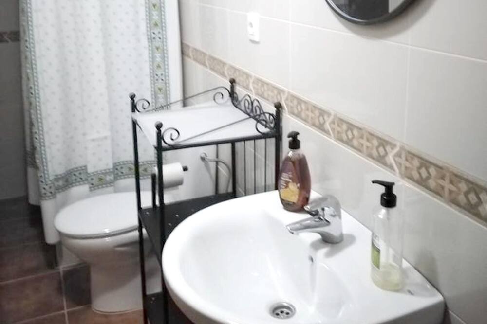 Photo of Bathroom in Geria