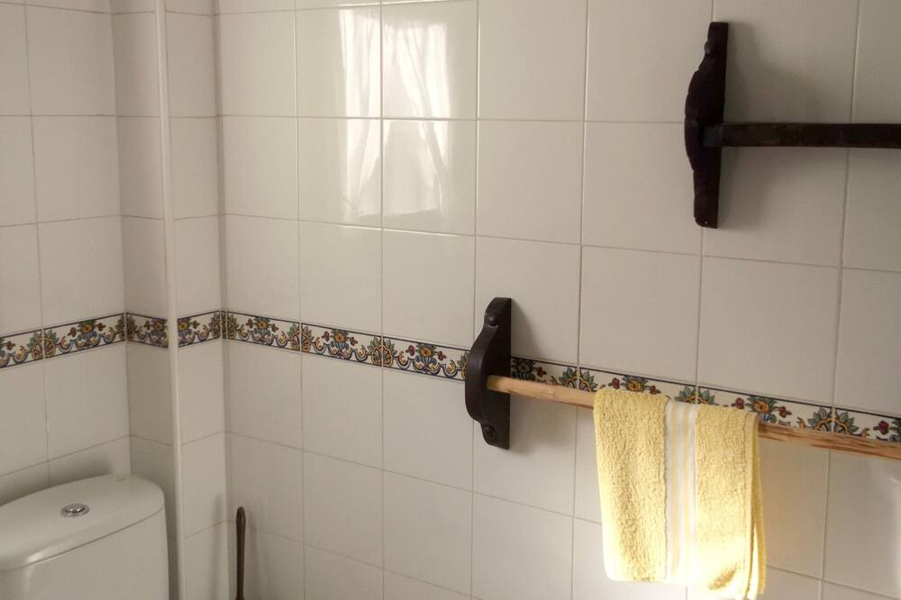 Photo of Bathroom in Odollo