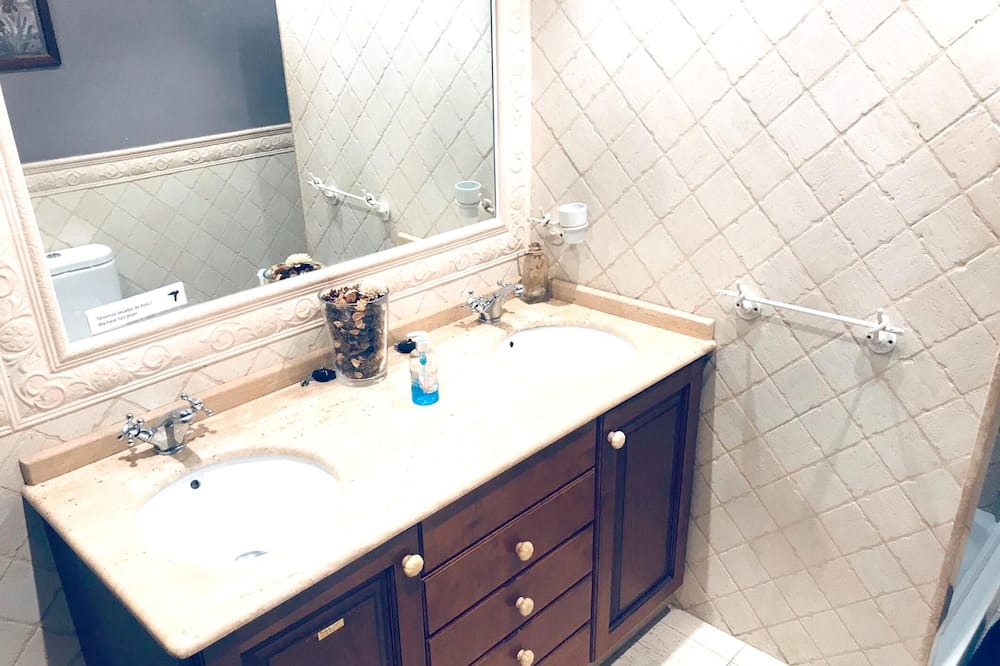 Photo of Bathroom in Molinaseca