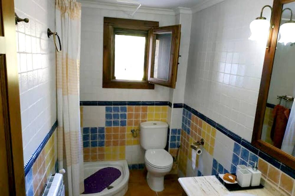 Photo of Bathroom in Riopar