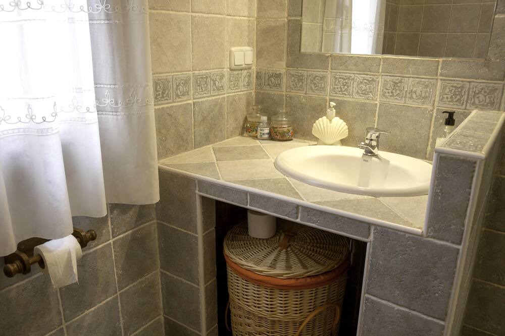 Photo of Bathroom in Sotoserrano