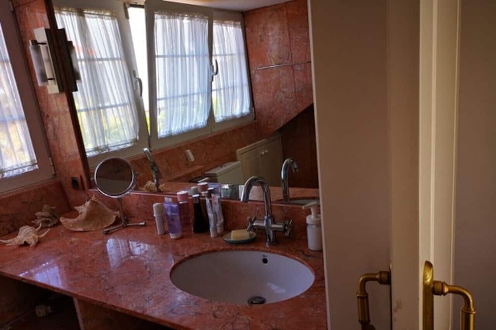 Photo of Bathroom in Pasito Blanco