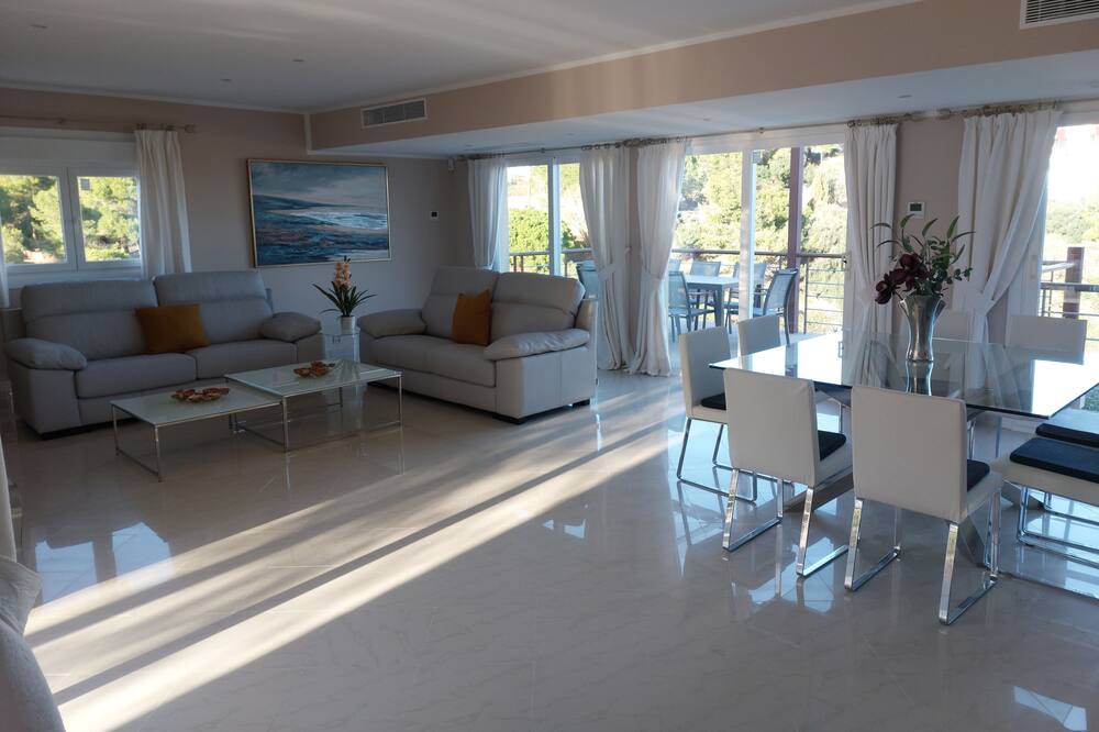 Photo of Livingroom in Cala Anguila-Cala Mendia