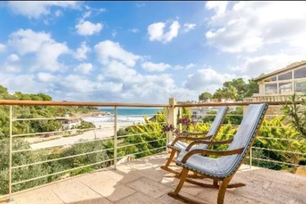 Photo of Patio Balcony in Cala Anguila-Cala Mendia