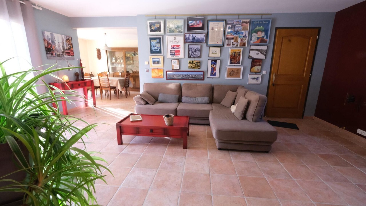 Photo of Livingroom in Saint-Etienne-du-Gres