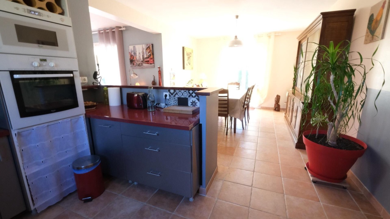 Photo of Kitchen in Saint-Etienne-du-Gres