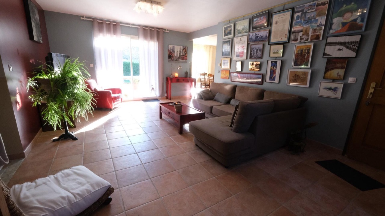 Photo of Livingroom in Saint-Etienne-du-Gres