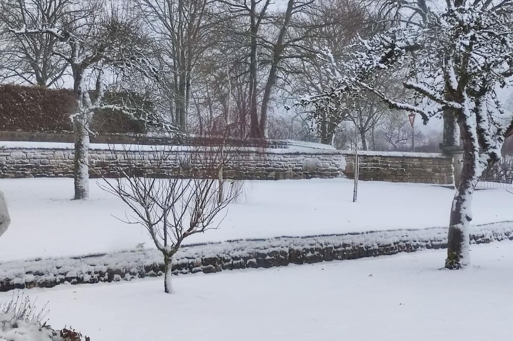Photo of Outdoor in Besain