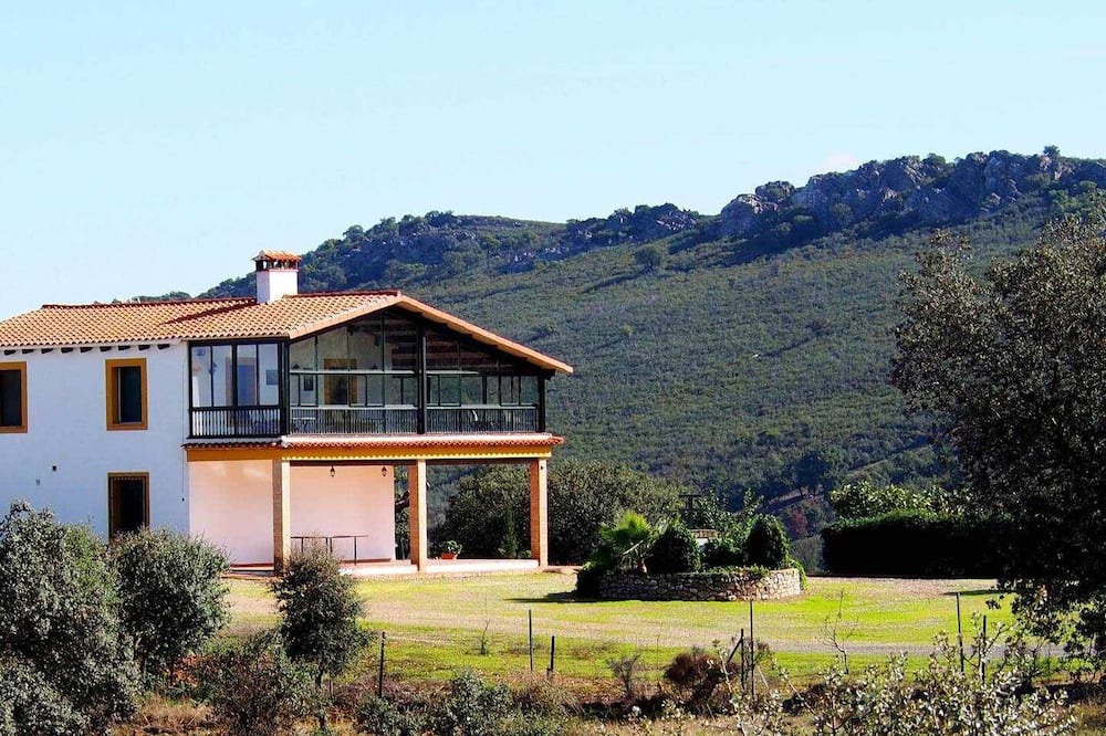 Photo of Outdoor in Serradilla