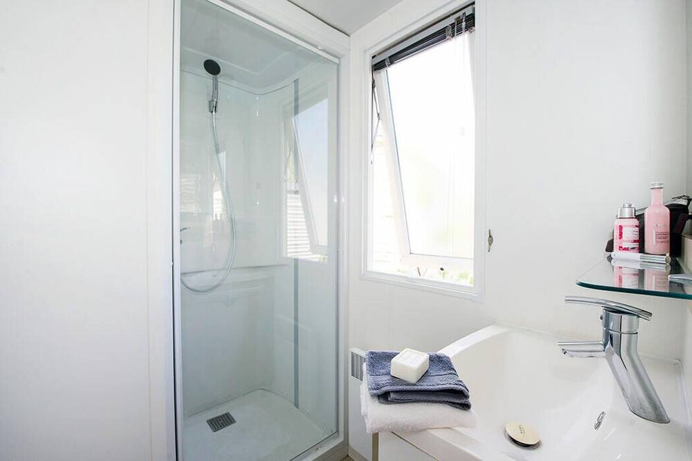 Photo of Bathroom in Albaron