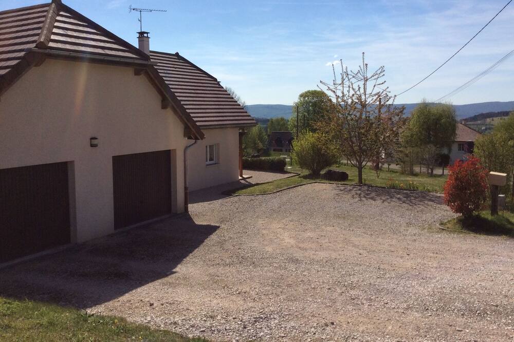 Photo of Outdoor in Hautecour