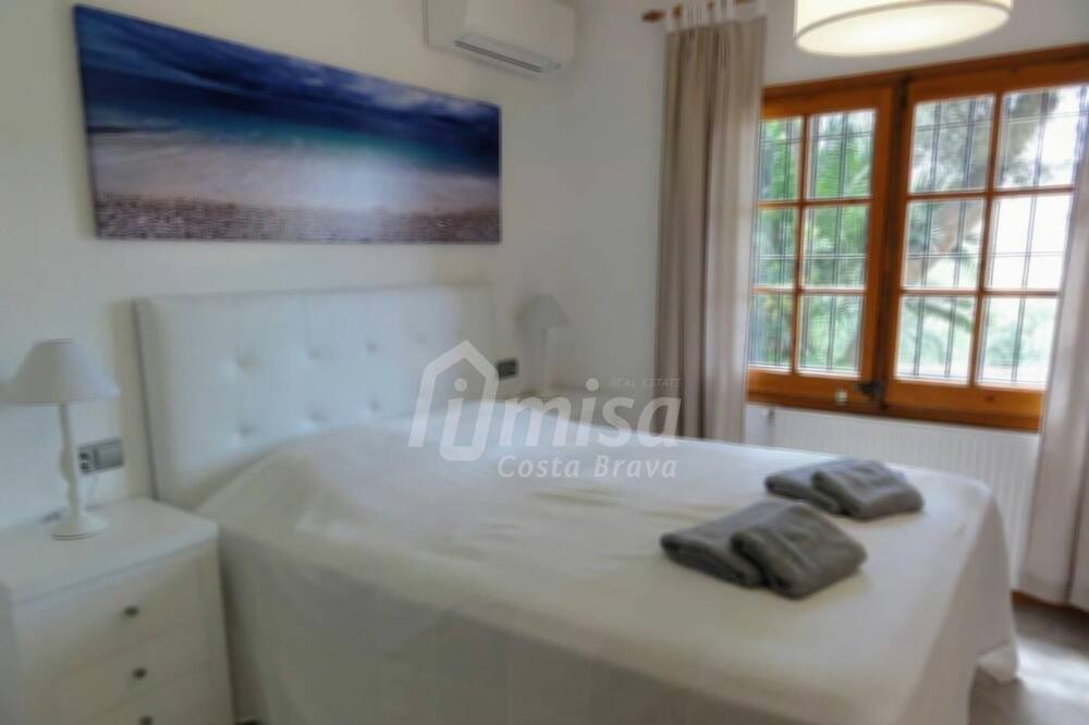 Photo of Bedroom in Calonge