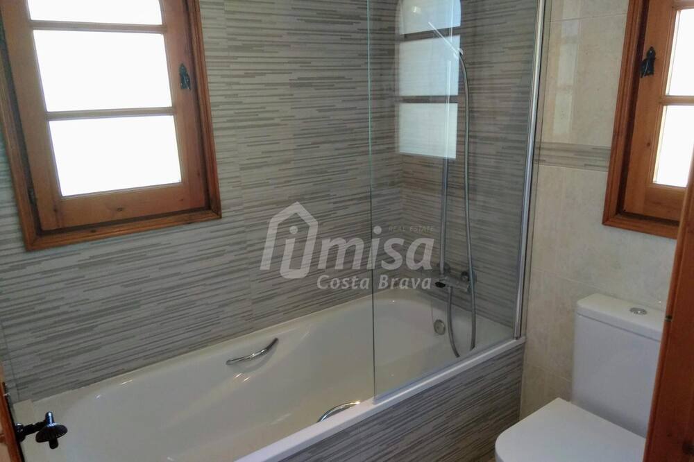 Photo of Bathroom in Calonge