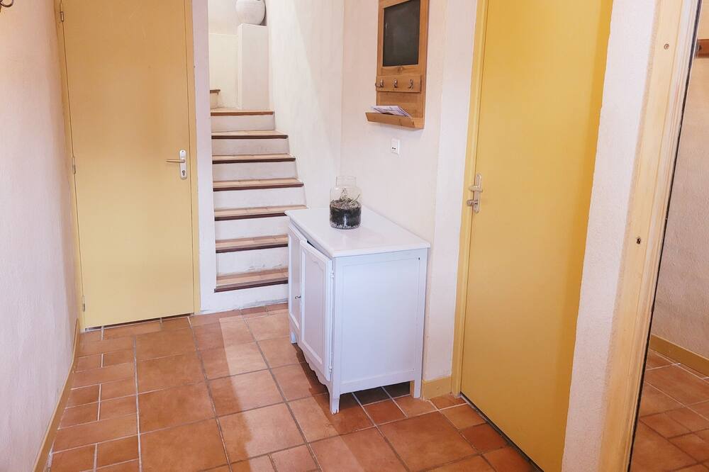 Photo of Bedroom in Chateauneuf-de-Gadagne