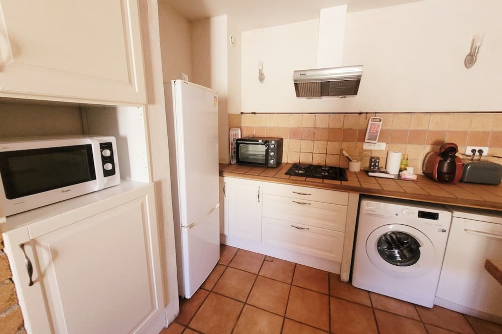 Photo of Kitchen in Chateauneuf-de-Gadagne