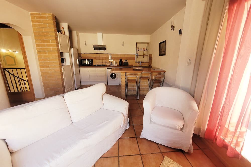 Photo of Livingroom in Chateauneuf-de-Gadagne