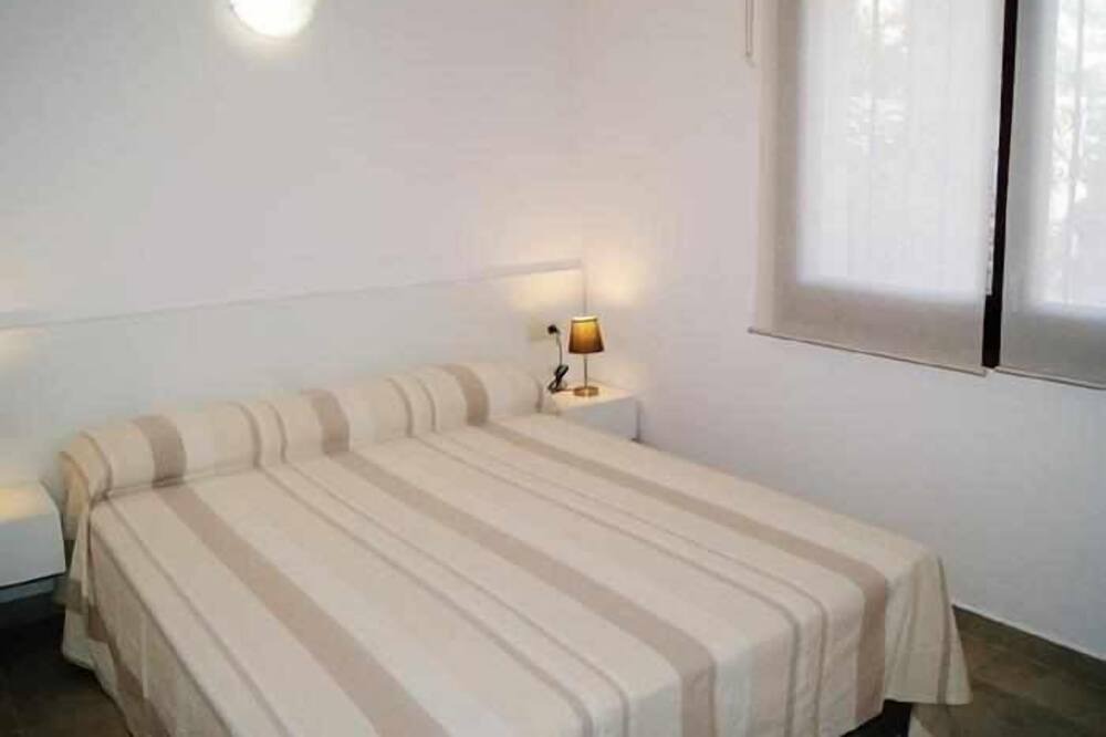 Photo of Bedroom in Llanca