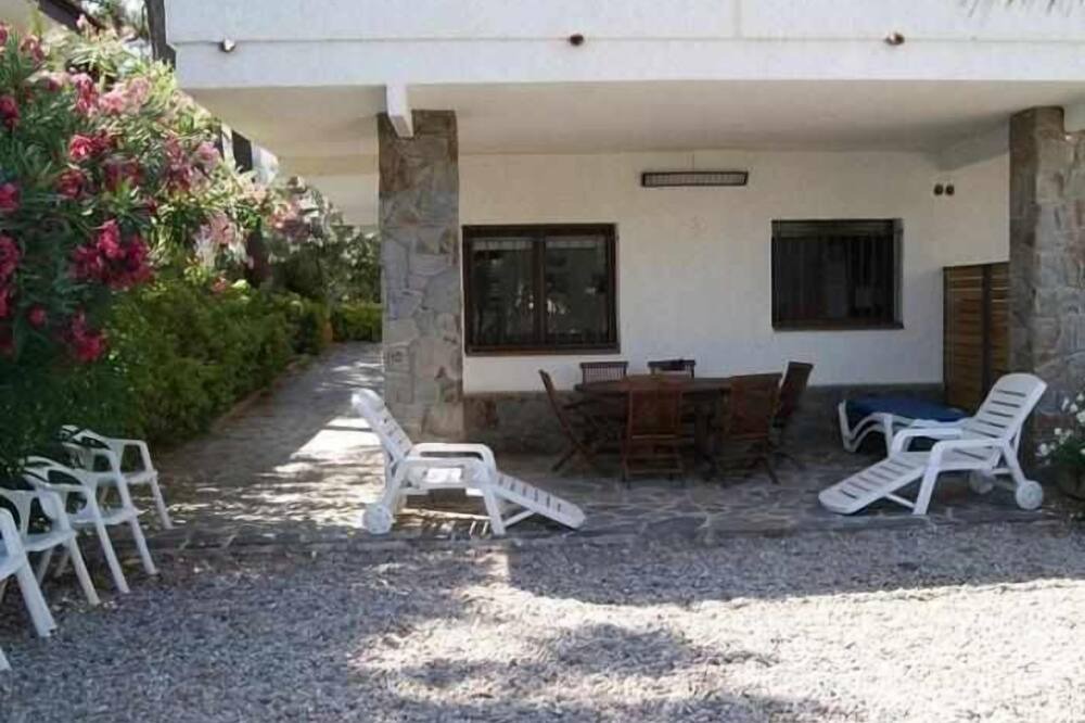 Photo of Patio Balcony in Llanca