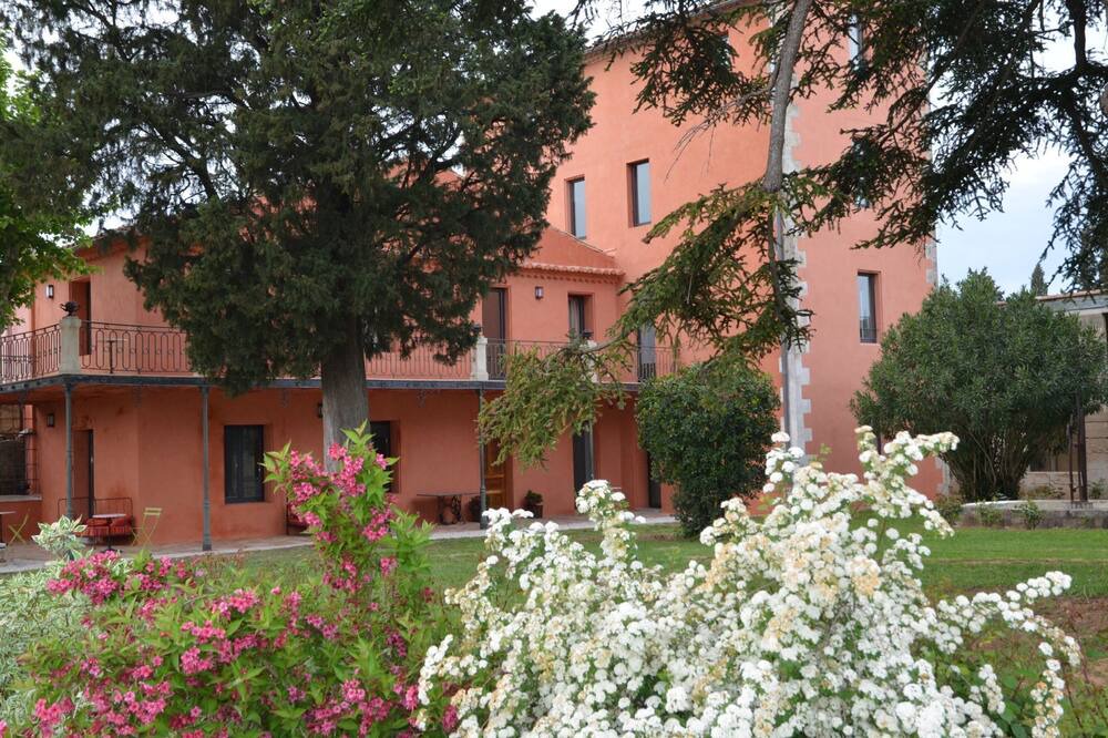 Photo of Outdoor in Costieres