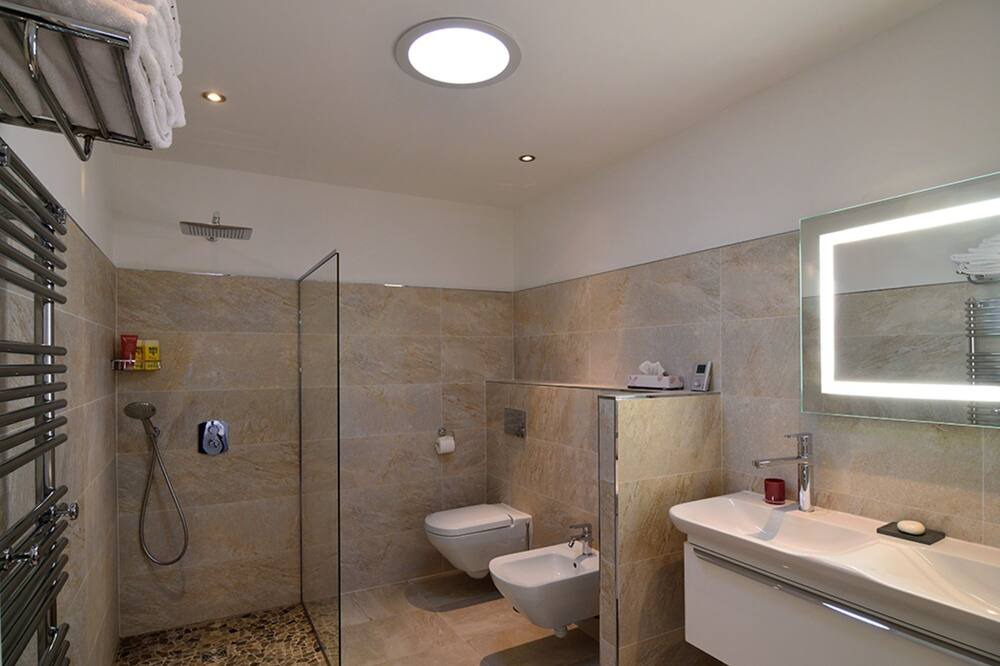 Photo of Bathroom in Costieres