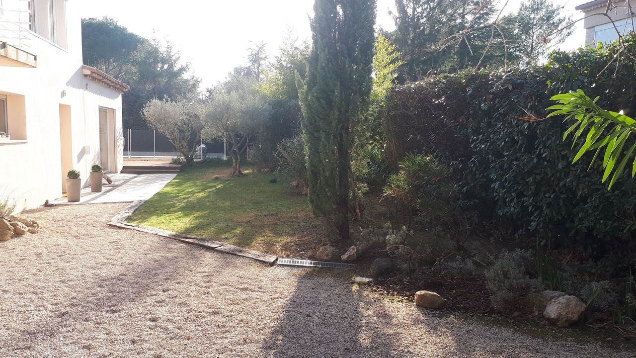 Photo of Outdoor in Bouc-Bel-Air
