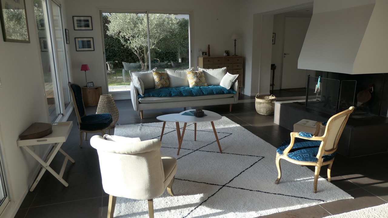 Photo of Livingroom in Bouc-Bel-Air