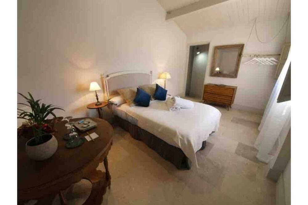 Photo of Bedroom in Candeleda