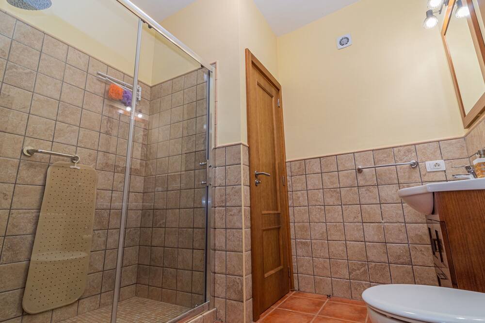 Photo of Bathroom in Los Realejos