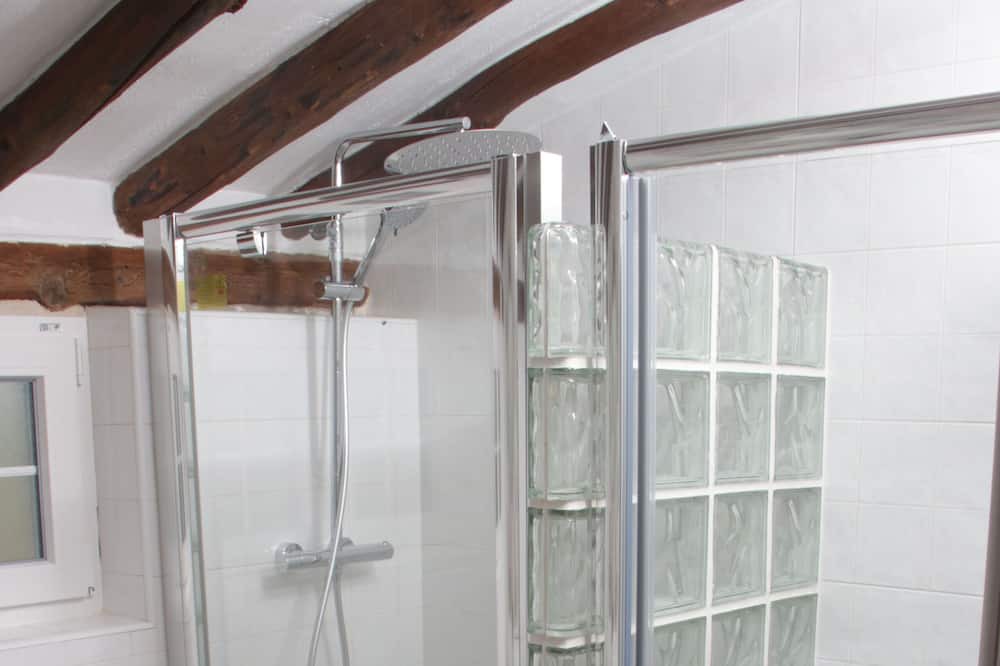 Photo of Bathroom in Orgaz