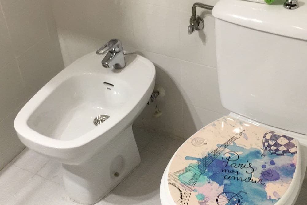 Photo of Bathroom in Sevilla Este