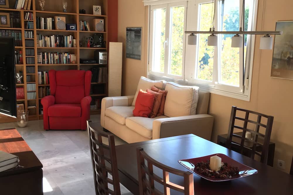 Photo of Livingroom in Sevilla Este