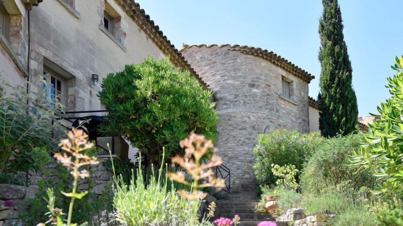 Photo of Outdoor in Paradou