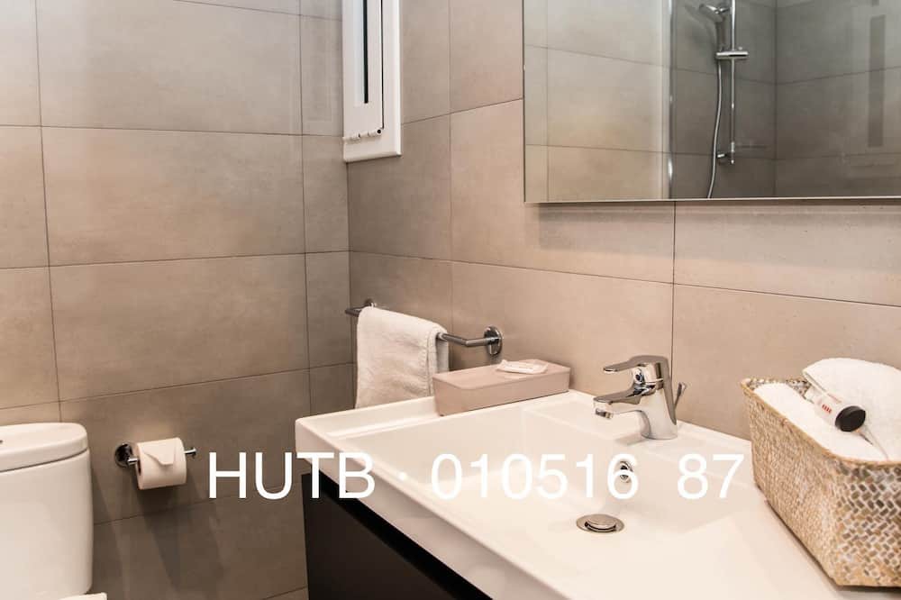 Photo of Bathroom in La Maternitat i Sant Ramon