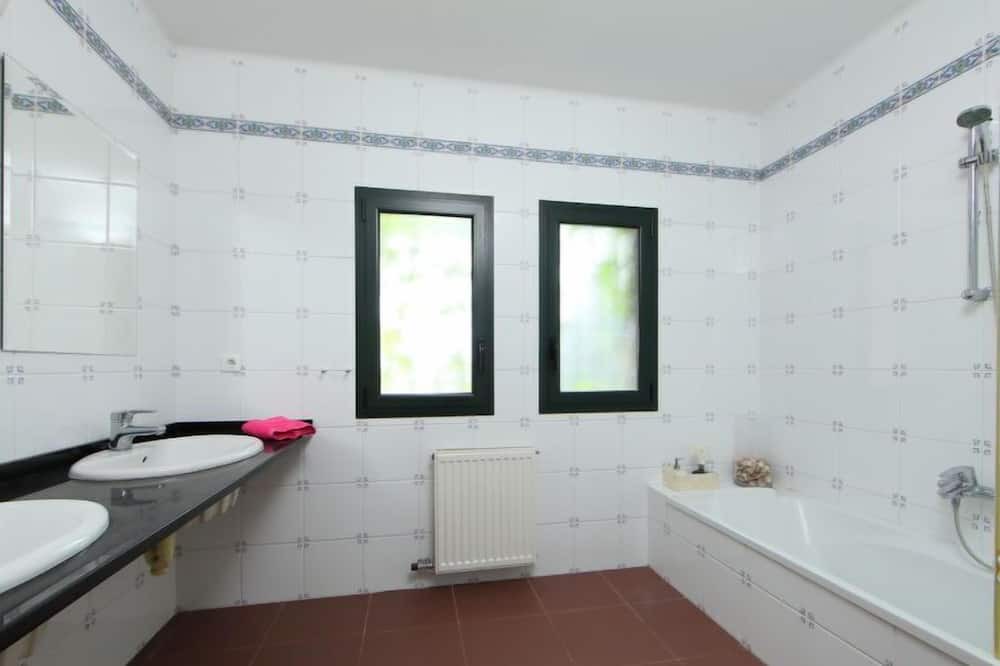 Photo of Bathroom in Begur