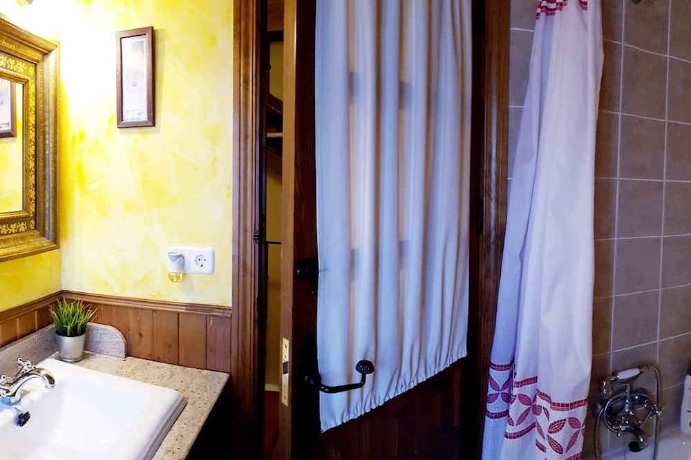 Photo of Bathroom in La Adrada