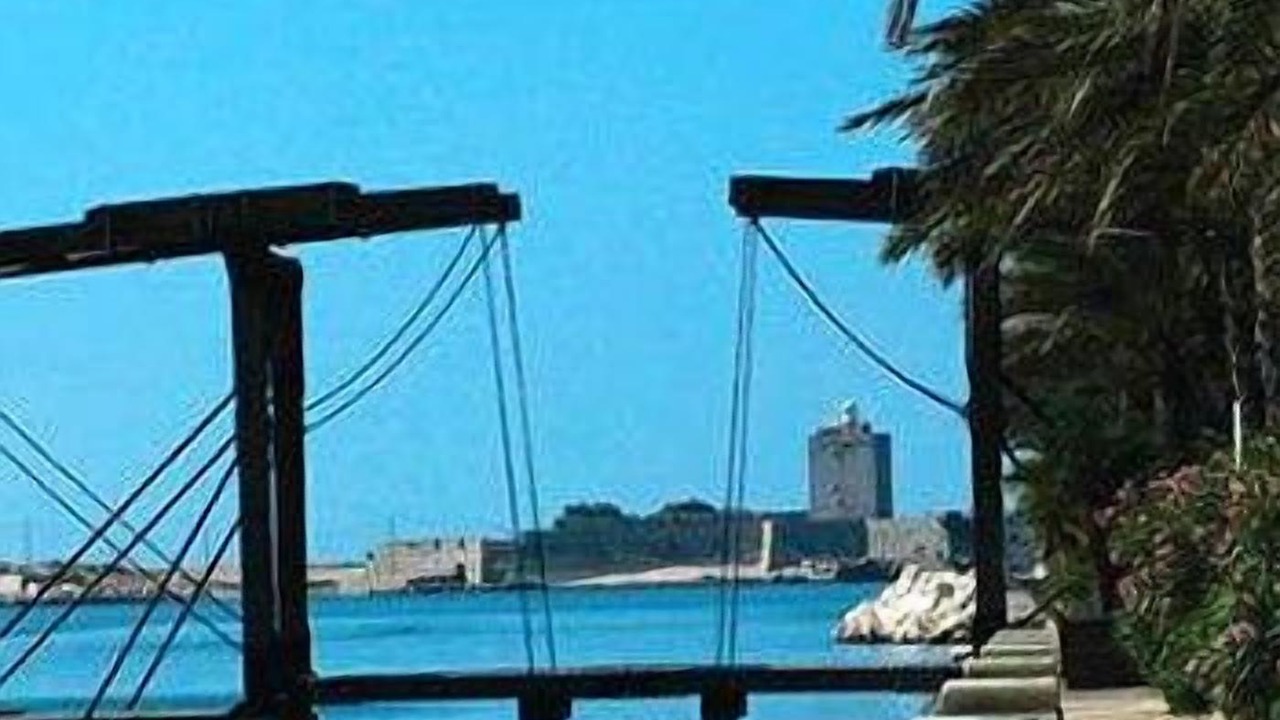 Photo of Outdoor in Port-de-Bouc