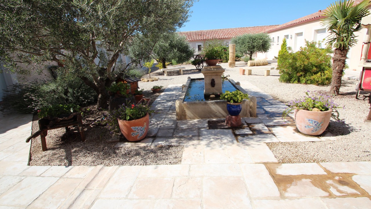Photo of Patio Balcony in Saint-Martin-de-Crau