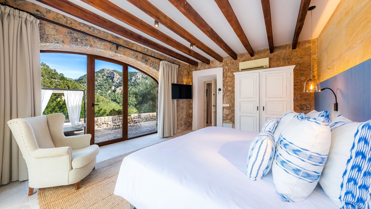 Photo of Bedroom in Binibona
