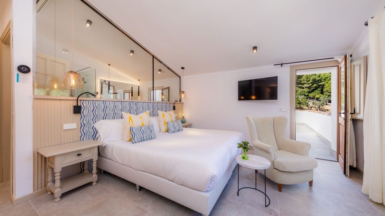 Photo of Bedroom in Binibona