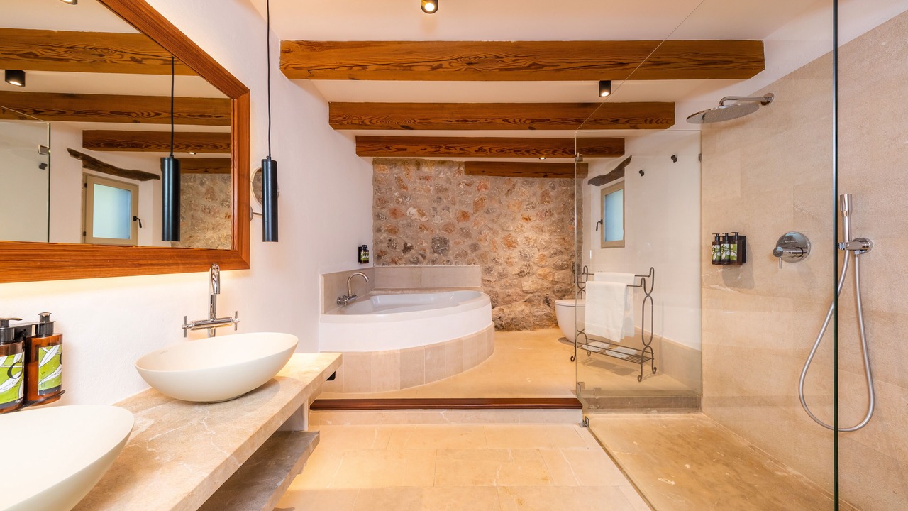 Photo of Bathroom in Binibona