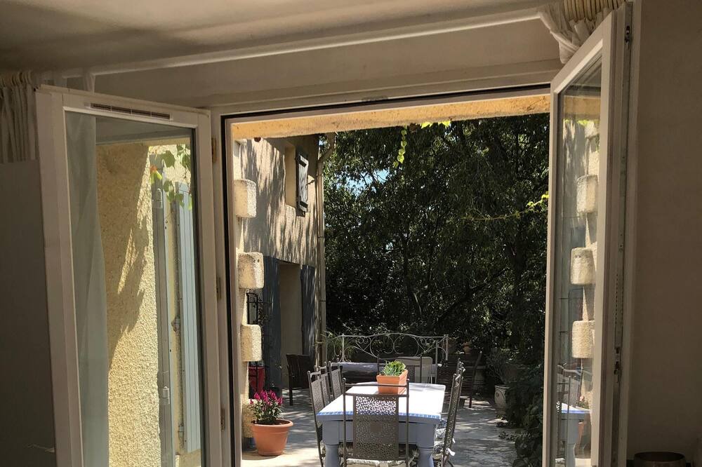 Photo of Patio Balcony in Saint-Maximin