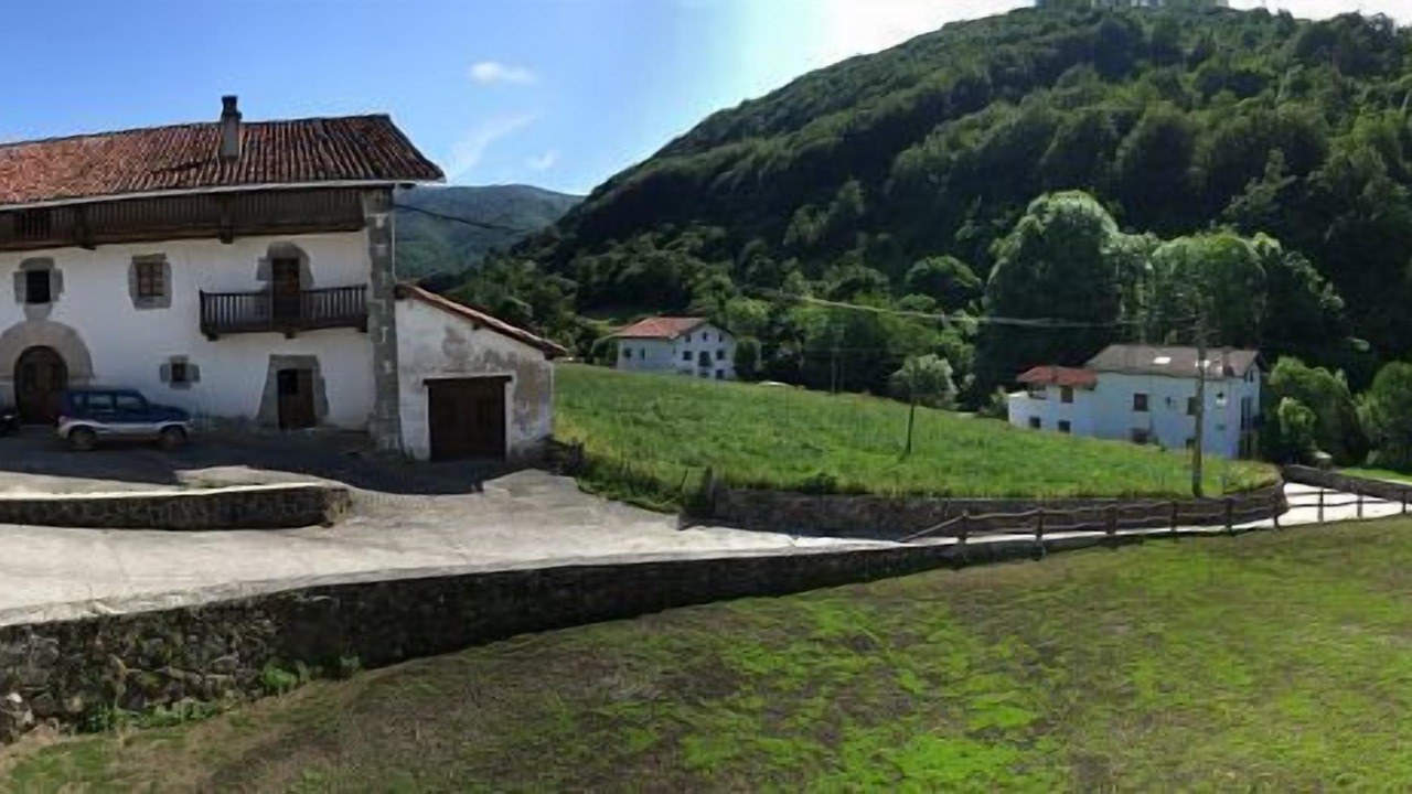 Photo of Outdoor in Erro