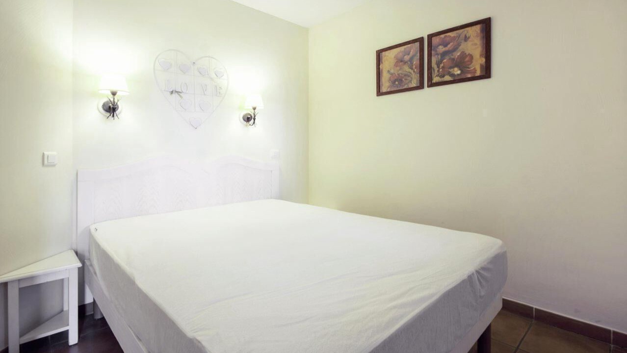 Photo of Bedroom in Pont Royal