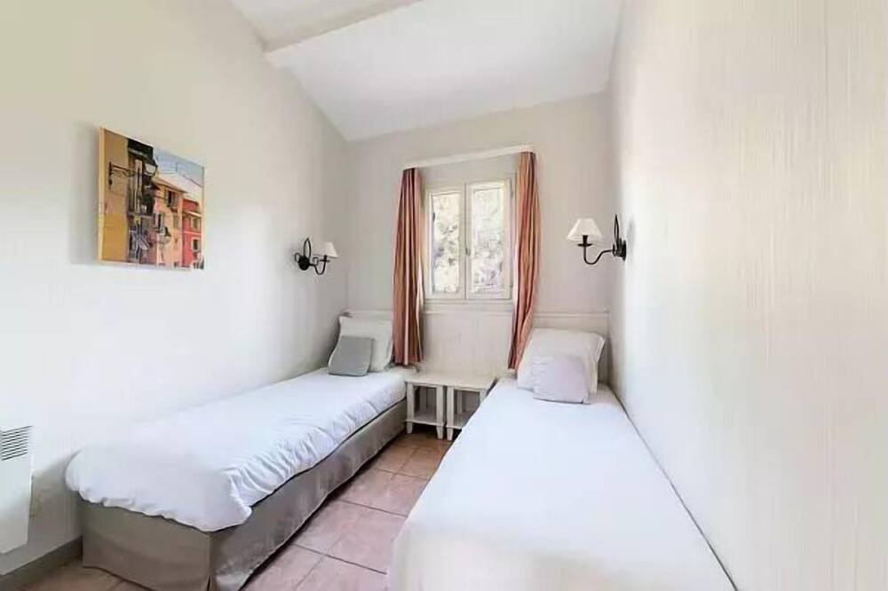 Photo of Bedroom in Pont Royal